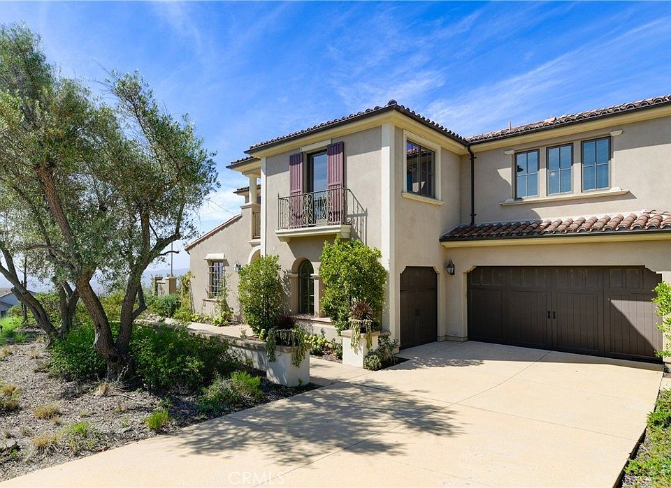 1st image of 18148 Avenida Orilla