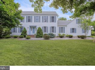 15 Elmendorf Cir, Hillsborough, NJ 08844