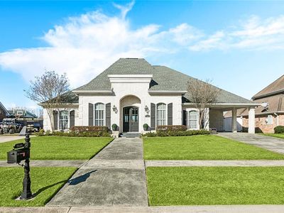 2444 S Lake Blvd, Violet, LA, 70092