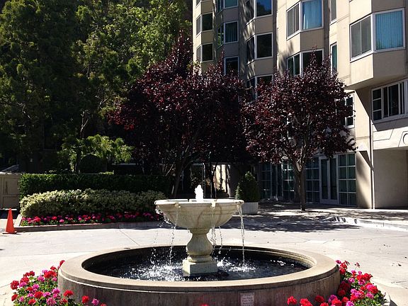 5th image of 240 Lombard St APT 627