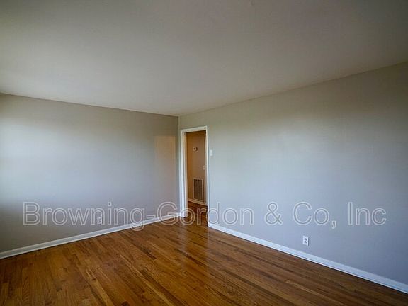 2nd image of 2101 Eastwood Ave