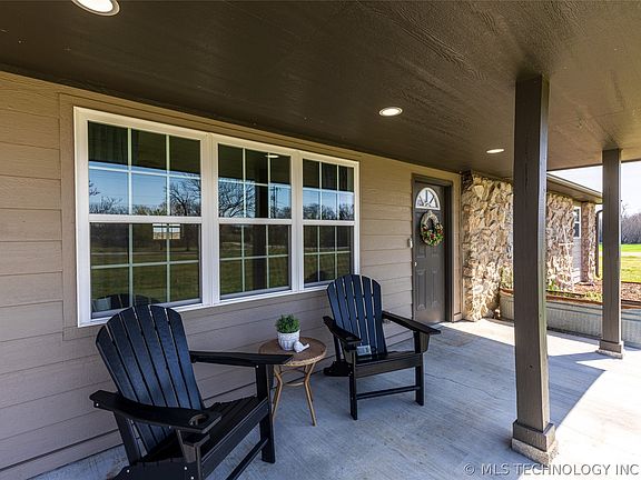 3rd image of 29580 N 3950th Rd