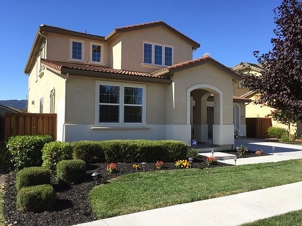 1st image of 1440 Cielo Vista Ln