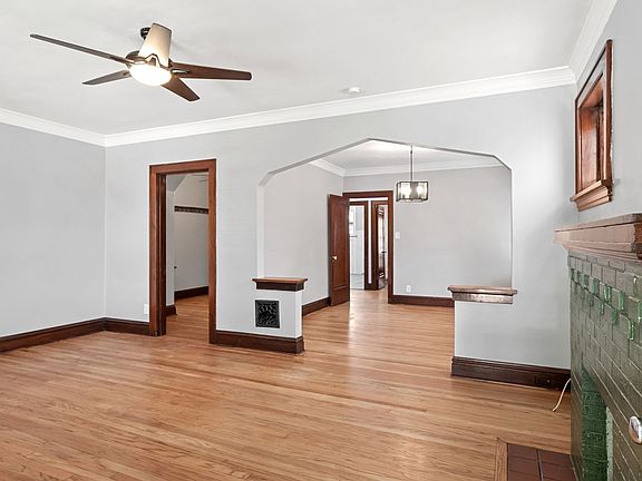 3rd image of 5352 Itaska St #1F