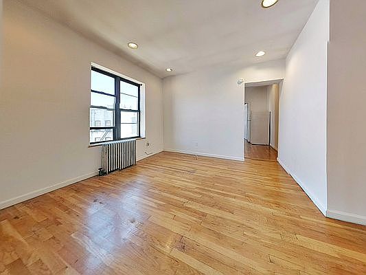 1st image of 214 1st Ave APT 24