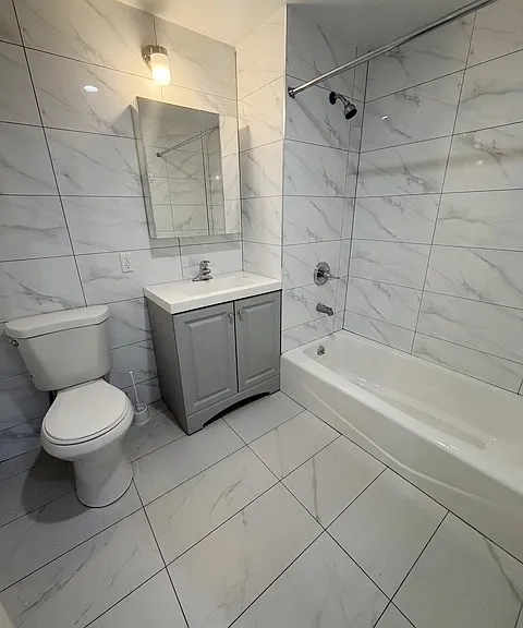 7302 Woodside Ave #2G — Photo 8