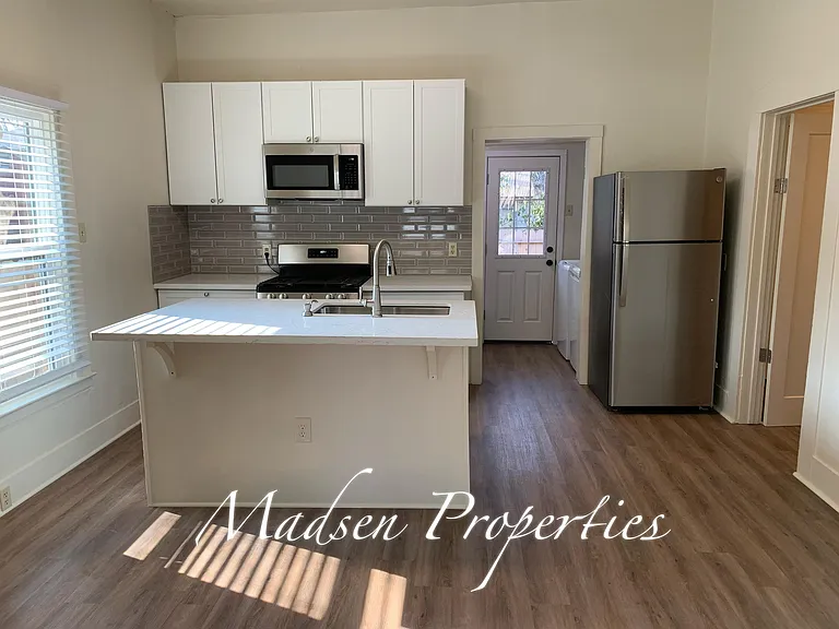 1326 Mulberry St #1/2 — Photo 18