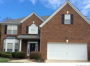 8517 Walden Ridge Dr, Charlotte, NC 28216