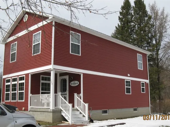 128 Cherry St, Edinboro, PA 16412