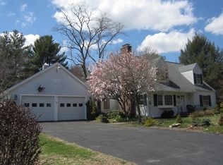 102 High St, Holliston, MA 01746