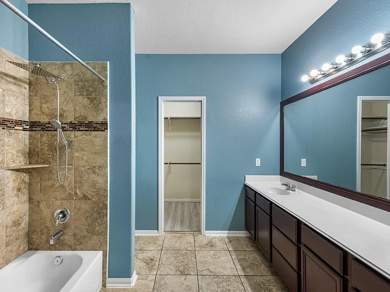 4810 Jarl Ct — Photo 10