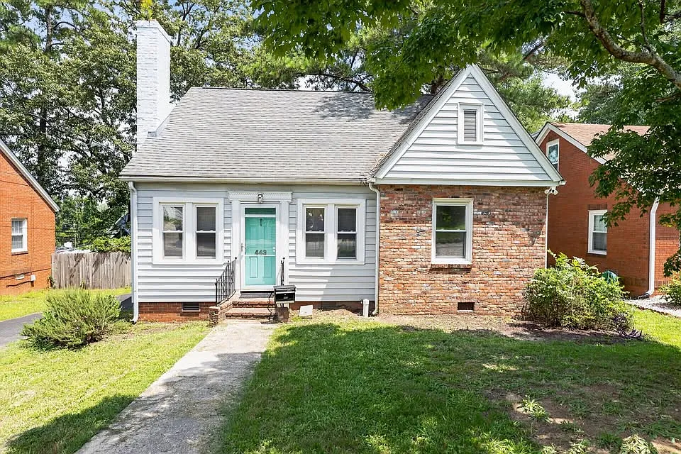 443 Rollingwood Cir