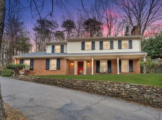 415 Willow Oak Dr SW, Roanoke, VA 24014