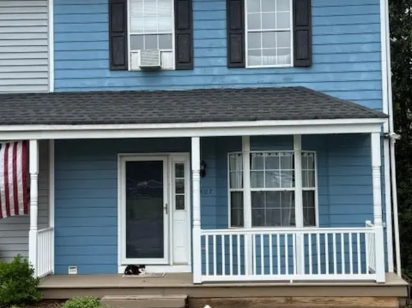 2307 Finch Ct, Charlottesville, VA 22911