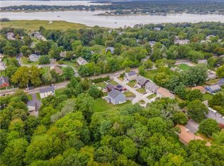 5 Village Rd, Warren, RI 02885