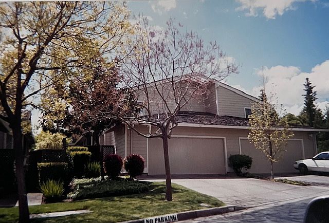 1st image of 9 Dolores Ct