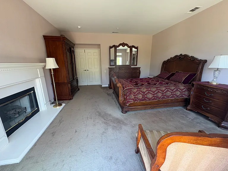 524 Golden West Dr — Photo 20