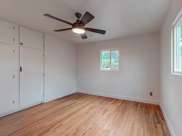 1204 Princeton Dr SE — Photo 21