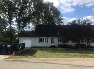 1985 Summerset Dr, Muskegon, MI 49442