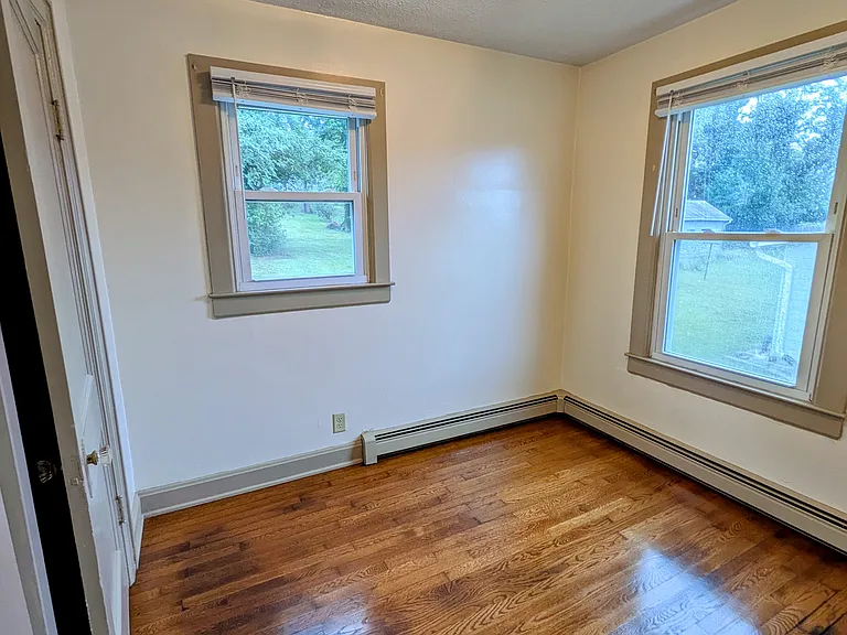 307 Austin Ave — Photo 16