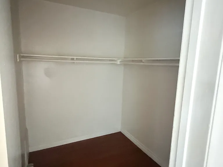 141 N Lewis St #2 — Photo 2