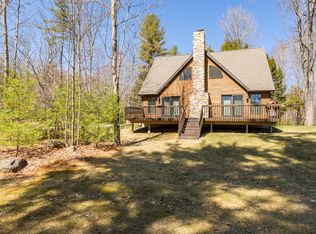 314 Cressy Rd, Bradford, NH 03221
