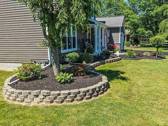 5th image of 20 Traciann Dr