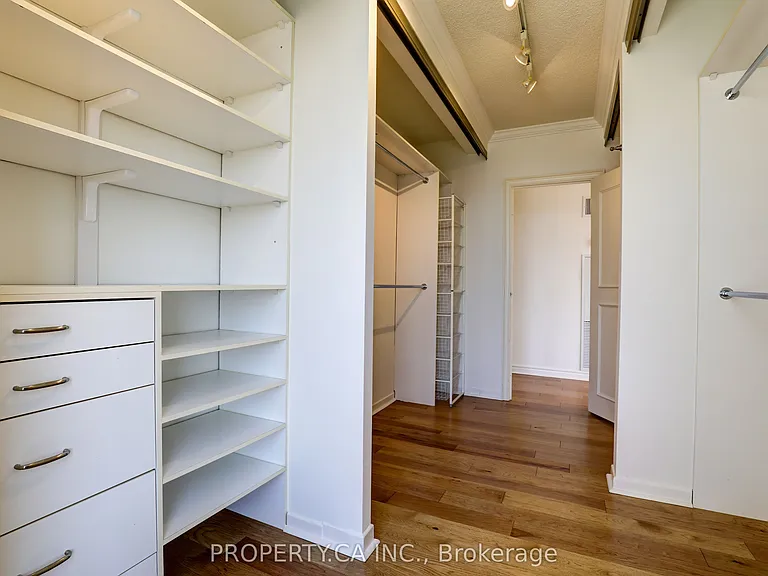 2045 Lake Shore Blvd W #3701 — Photo 32