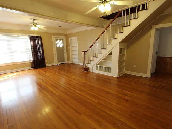 5th image of 115 Suthon Ave