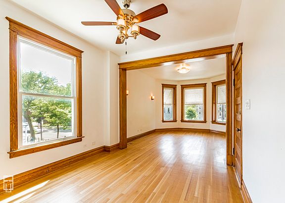 3rd image of 1913 S Kedzie Ave #2