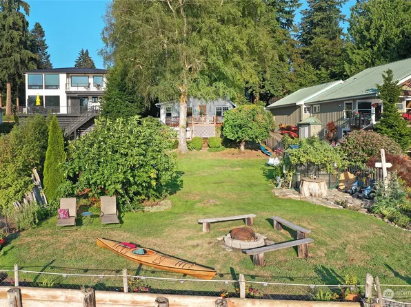 15801 Virginia Point Road NE, Poulsbo, WA 98370