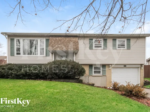5724 Edward Dr, Oak Forest, IL 60452