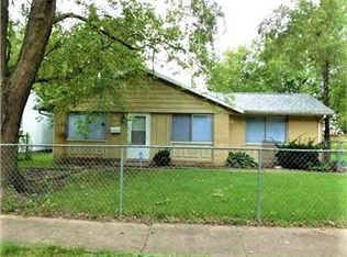 1109 Austin Dr, Urbana, IL 61802