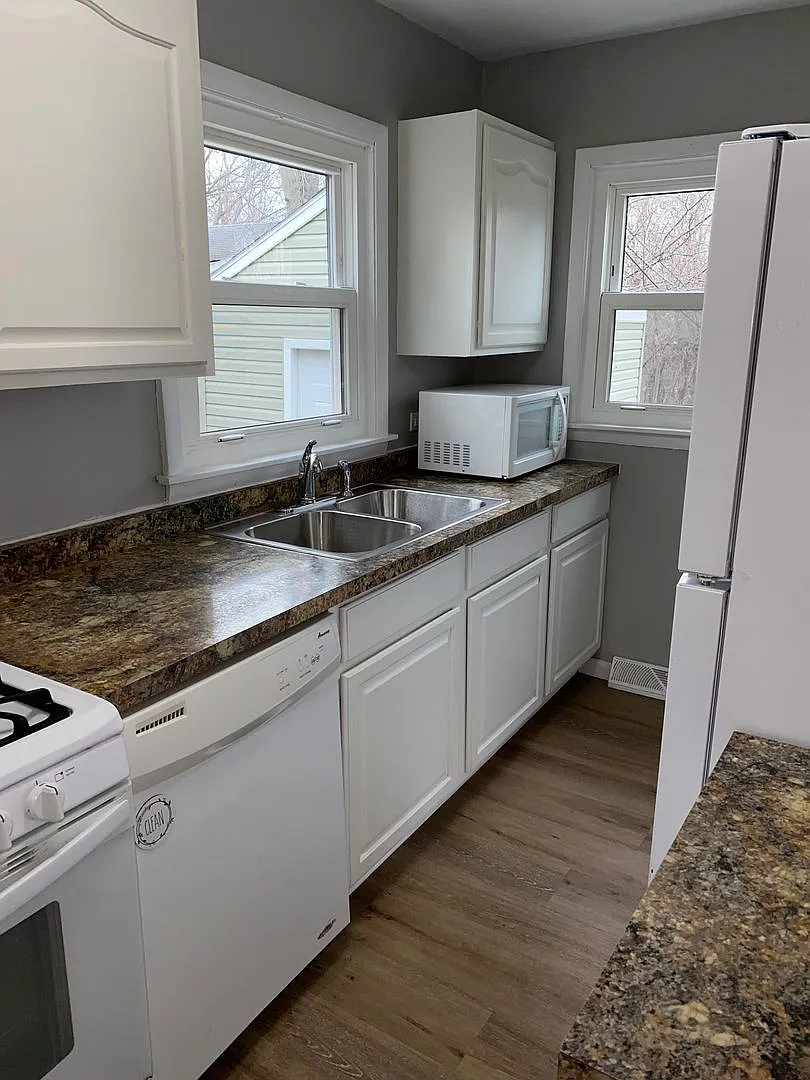 We Are Getting Ready With Another Great Home. Do Not Miss It!! — Photo 3