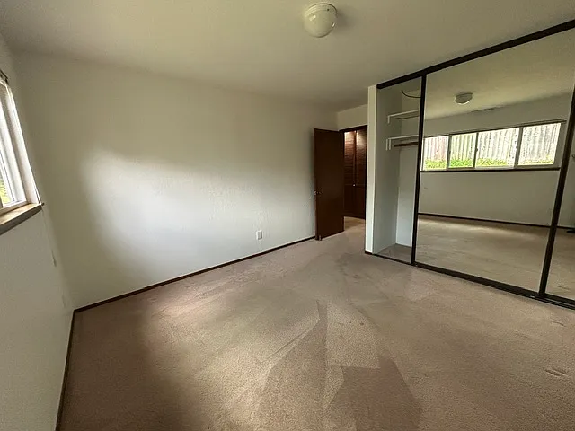 109 S Navarra Dr — Photo 16