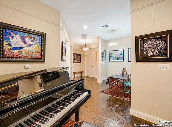 2nd image of 230 Dwyer Ave #903