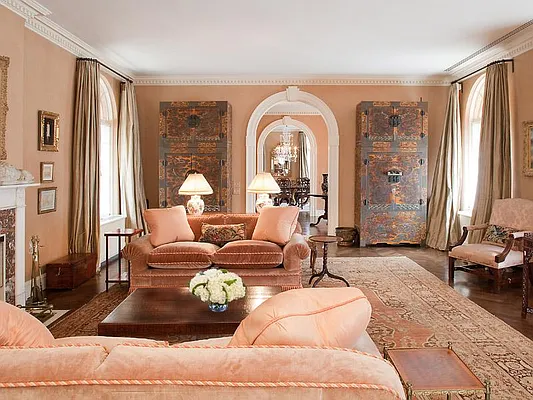 Sold by Sotheby's International Realty | media 17