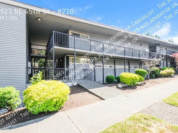 Laurelhurst, 3901 NE 45th St #210, Seattle, WA 98105