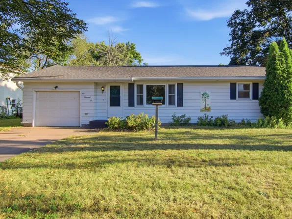 1002 W Spruce St, Chippewa Falls, WI 54729
