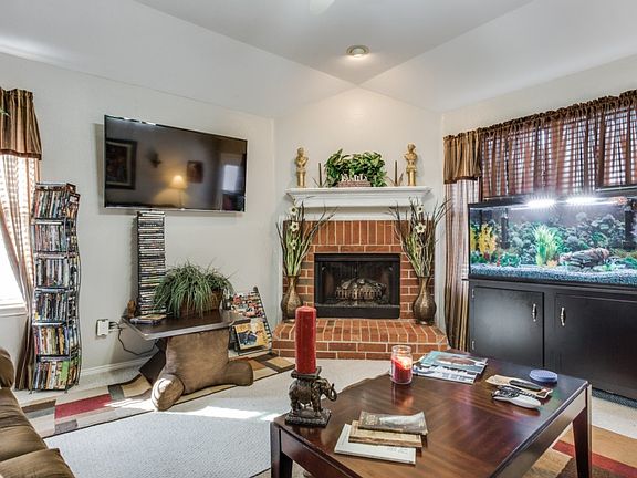 4th image of 2820 Westover Dr