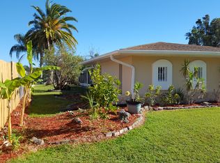 927 Waialae Cir NE, Palm Bay, FL 32905