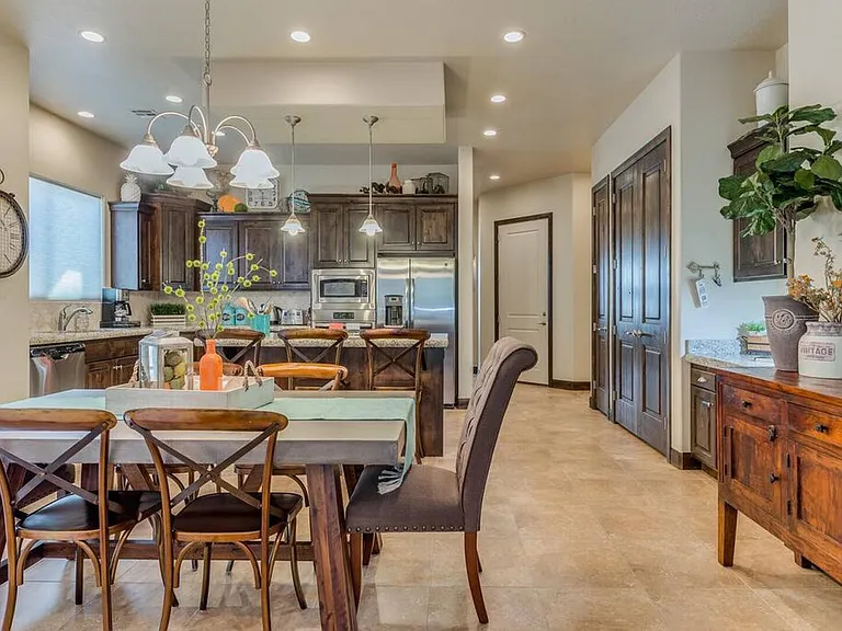 N Coral Ridge Dr — Photo 11