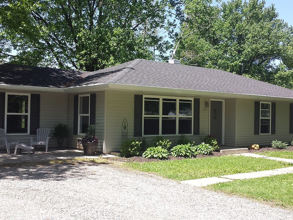 1st image of 1030 Elm Dr
