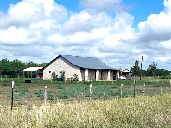 287 County Road 450, Alice, TX 78332