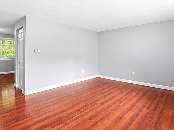 5th image of 777 Middle Road #72