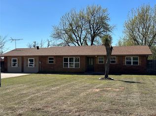 2077 S County Line Ave, Blanchard, OK 73010