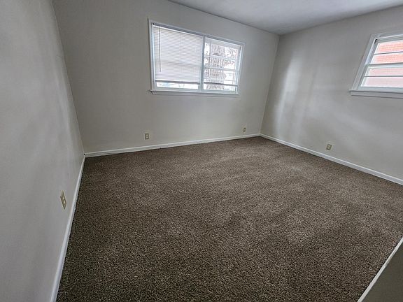 4th image of 505 Wilshire Dr #8