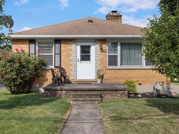 342 74th St, Niagara Falls, NY 14304
