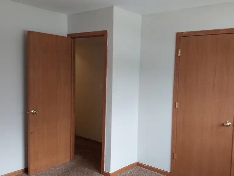 5420 Hillside Dr — Photo 20