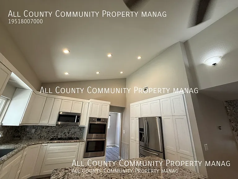 42566 Escolacata Dr — Photo 7
